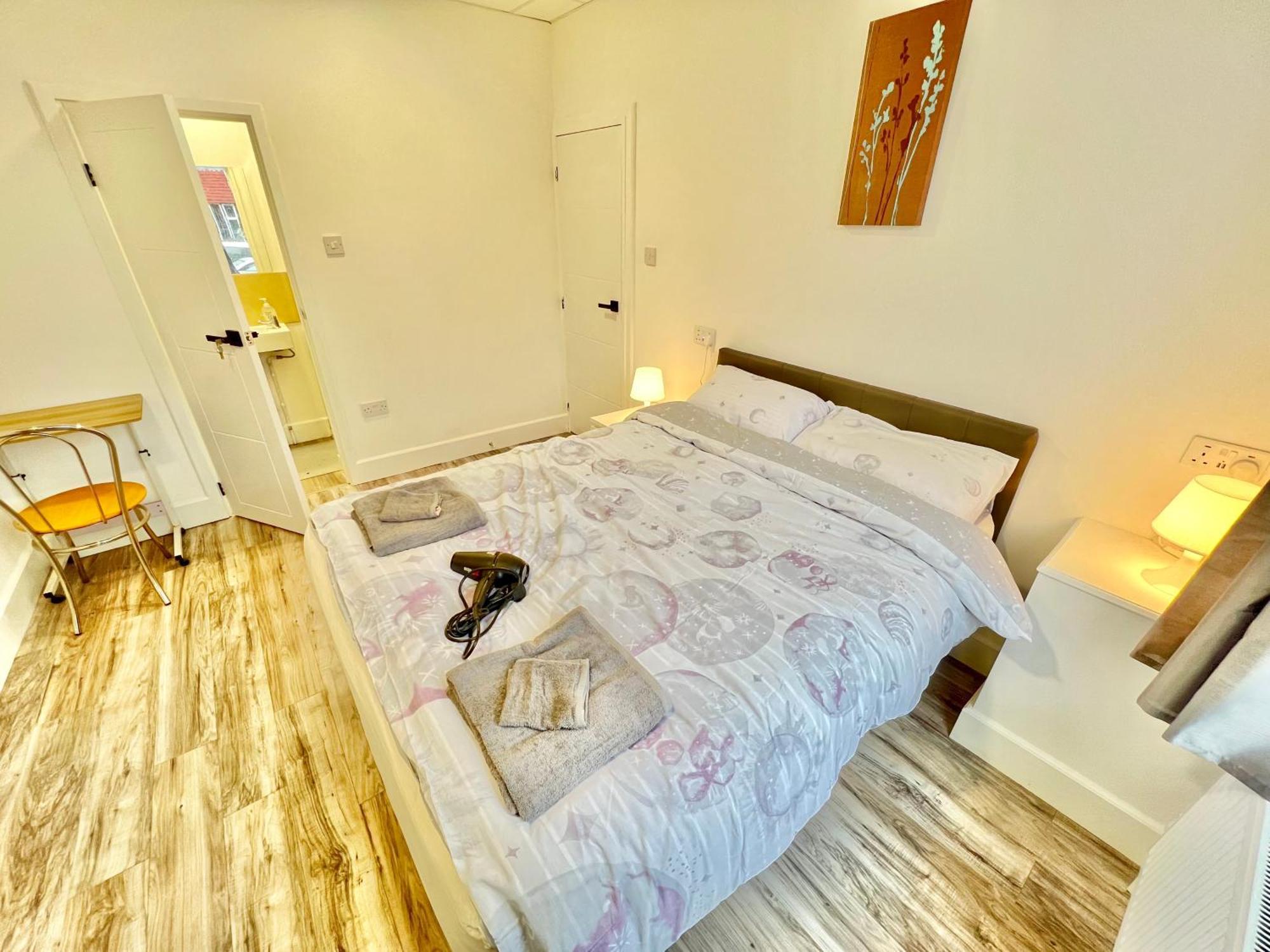 Lux En-Suite Coop Arena Mancity Stadium Piccadilly Manchester Exterior photo