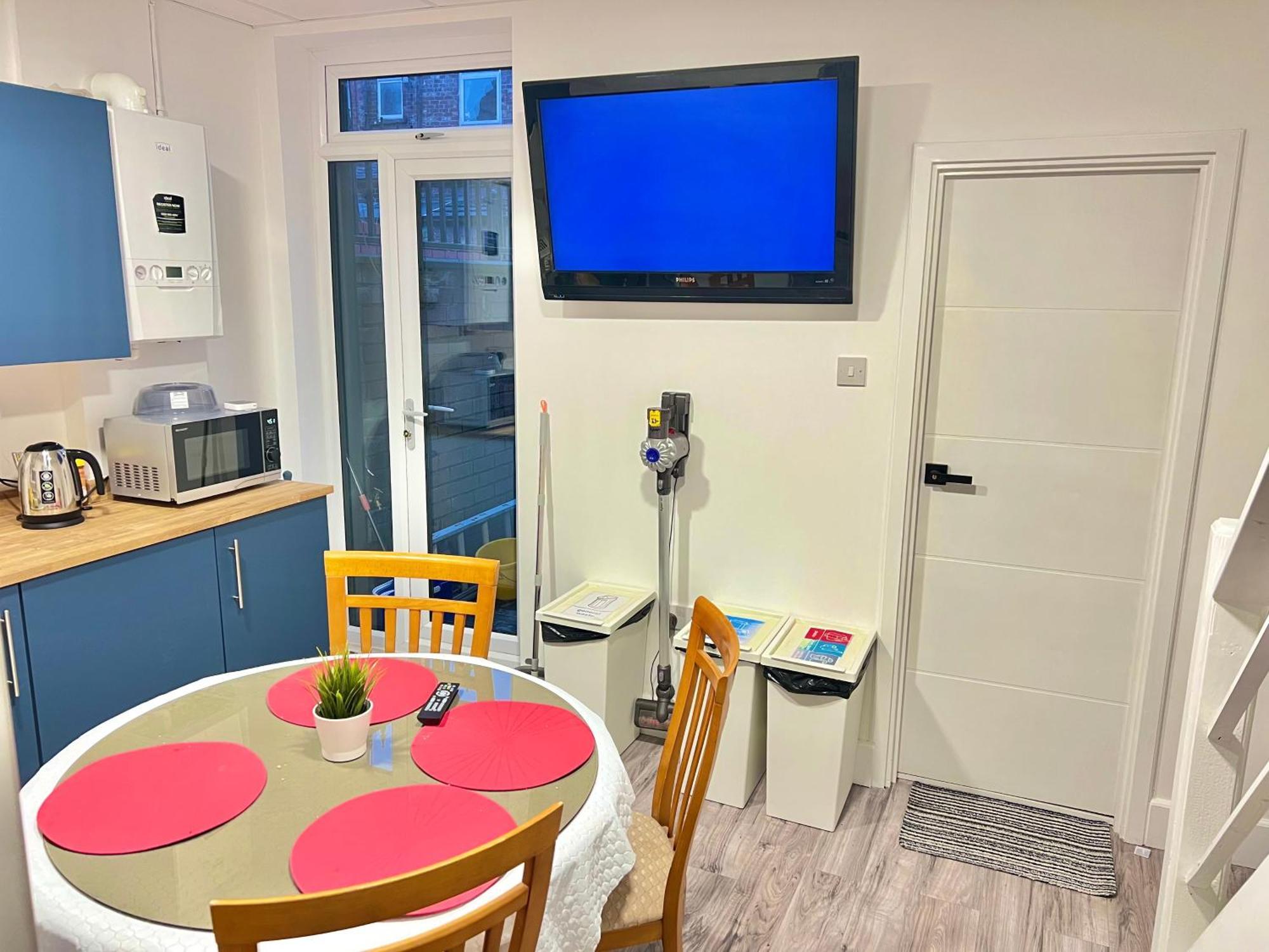 Lux En-Suite Coop Arena Mancity Stadium Piccadilly Manchester Exterior photo